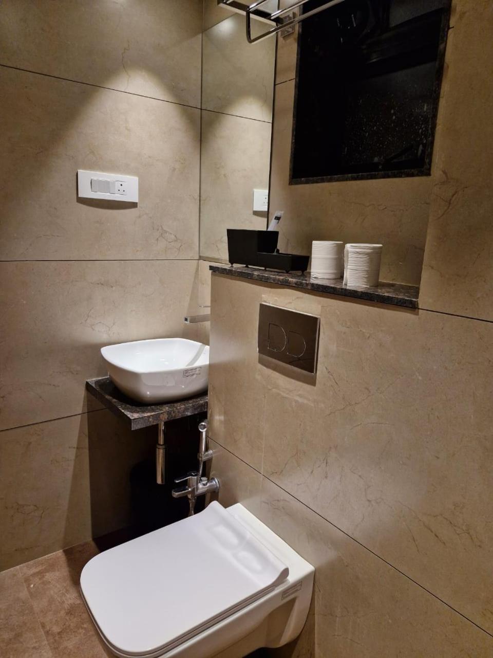 Avenue 10 Boutique Hotel Pune Extérieur photo